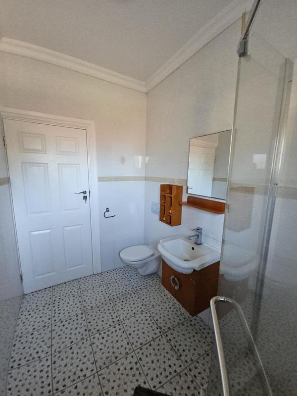5 Bedroom Property for Sale in Port Shepstone KwaZulu-Natal