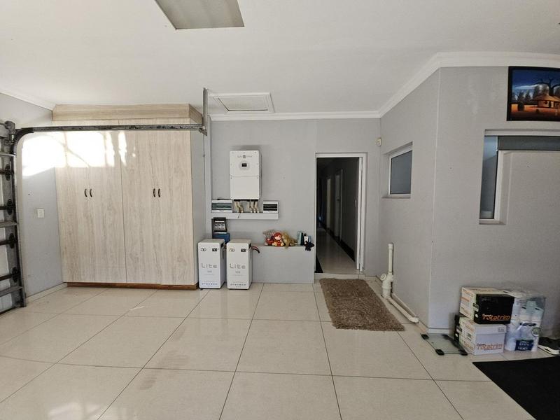 5 Bedroom Property for Sale in Port Shepstone KwaZulu-Natal