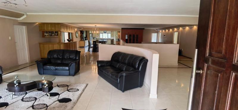 4 Bedroom Property for Sale in Umtentweni KwaZulu-Natal