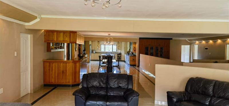 4 Bedroom Property for Sale in Umtentweni KwaZulu-Natal