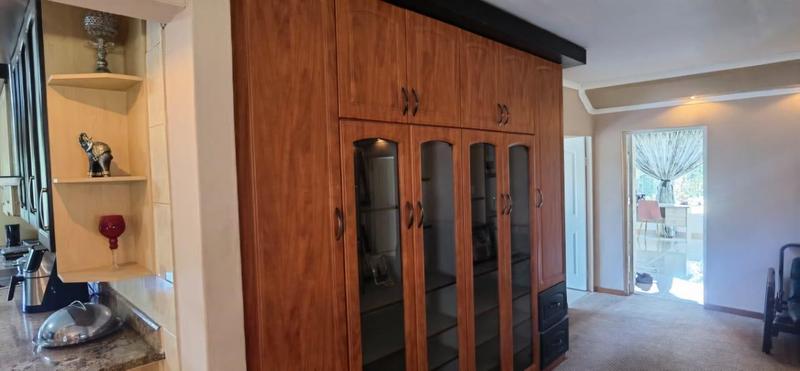 4 Bedroom Property for Sale in Umtentweni KwaZulu-Natal