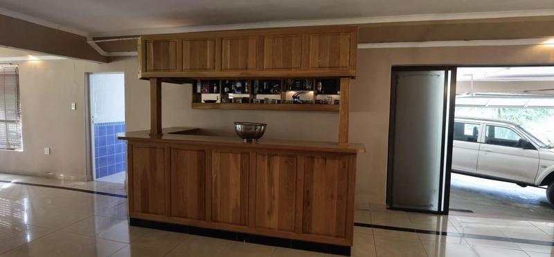 4 Bedroom Property for Sale in Umtentweni KwaZulu-Natal