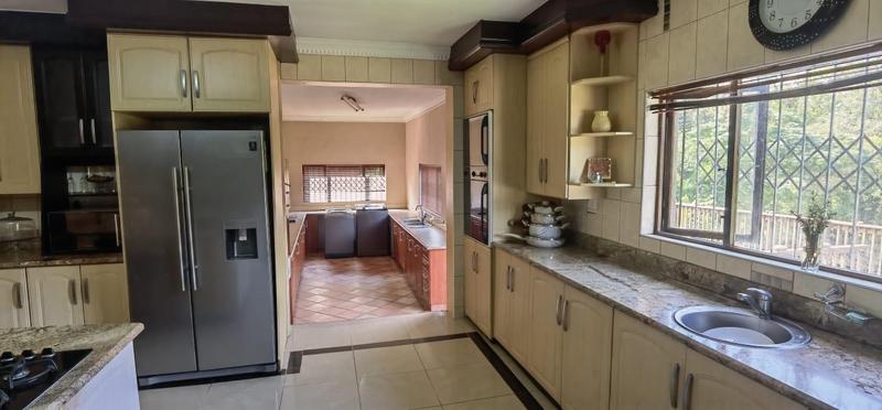 4 Bedroom Property for Sale in Umtentweni KwaZulu-Natal