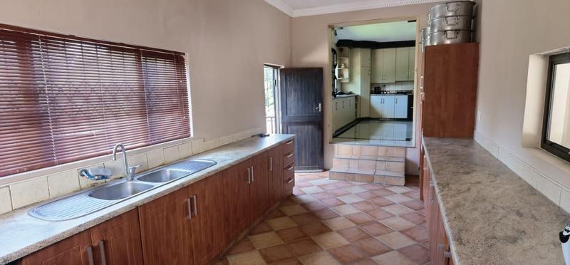 4 Bedroom Property for Sale in Umtentweni KwaZulu-Natal