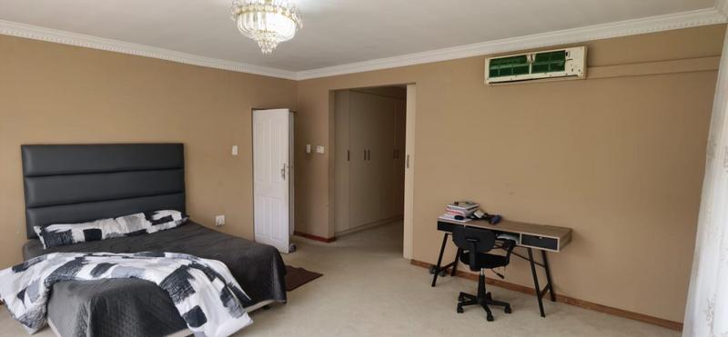 4 Bedroom Property for Sale in Umtentweni KwaZulu-Natal