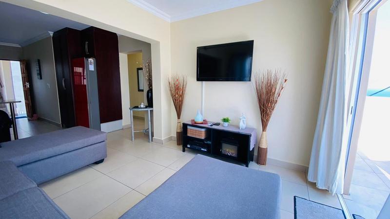 2 Bedroom Property for Sale in Uvongo KwaZulu-Natal