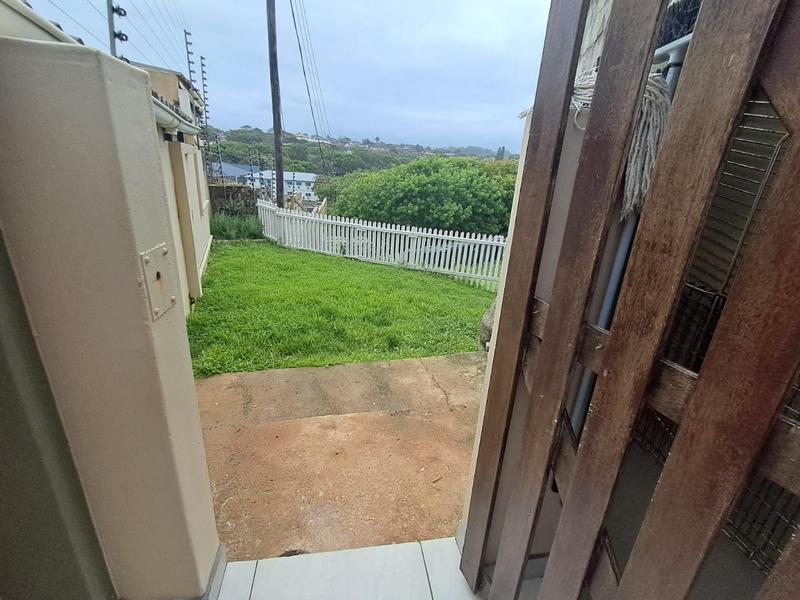 2 Bedroom Property for Sale in Uvongo KwaZulu-Natal