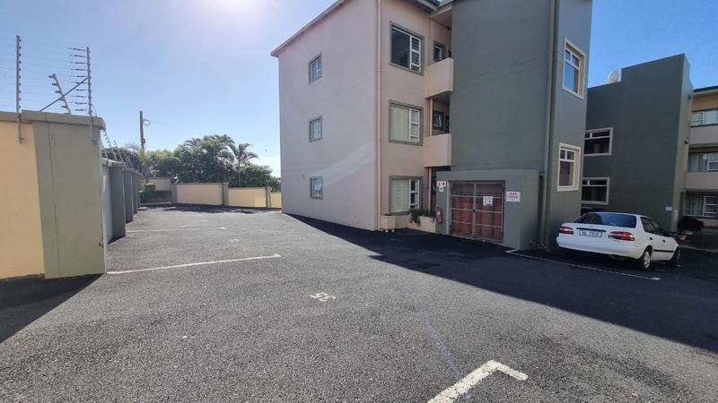 2 Bedroom Property for Sale in Uvongo KwaZulu-Natal