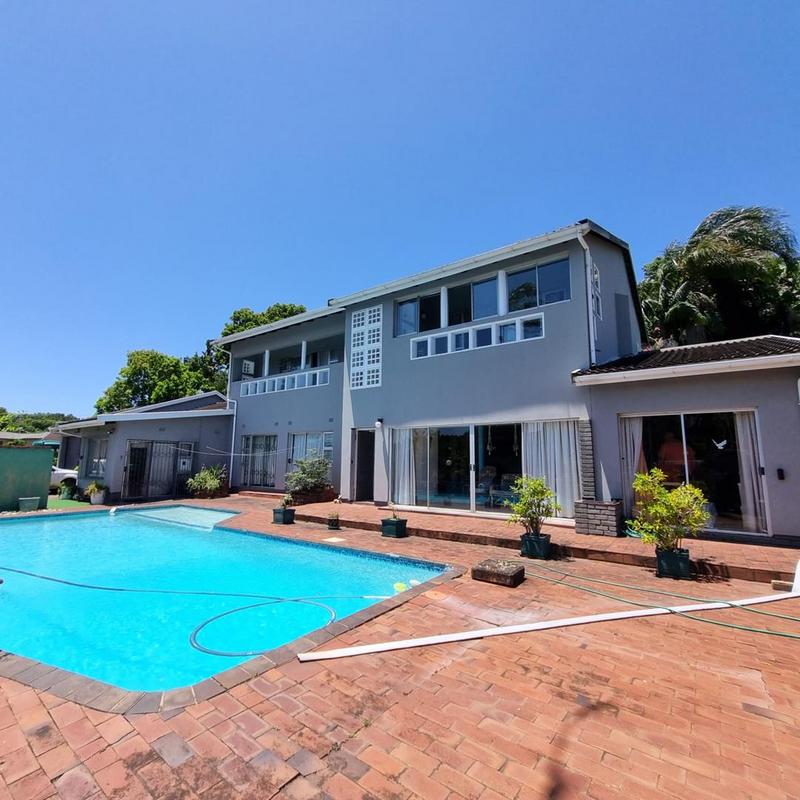 5 Bedroom Property for Sale in Uvongo KwaZulu-Natal