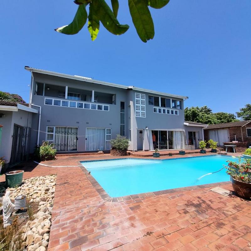 5 Bedroom Property for Sale in Uvongo KwaZulu-Natal