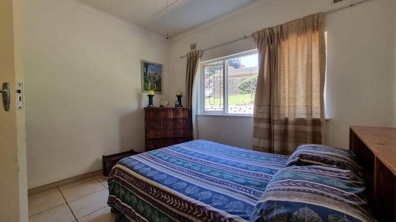 5 Bedroom Property for Sale in Uvongo KwaZulu-Natal
