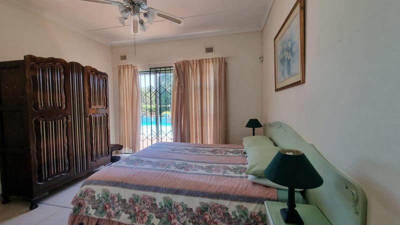 5 Bedroom Property for Sale in Uvongo KwaZulu-Natal