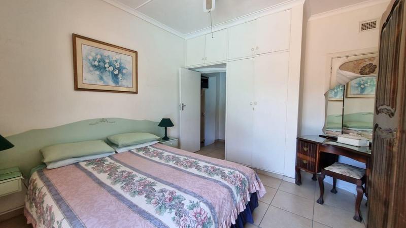 5 Bedroom Property for Sale in Uvongo KwaZulu-Natal