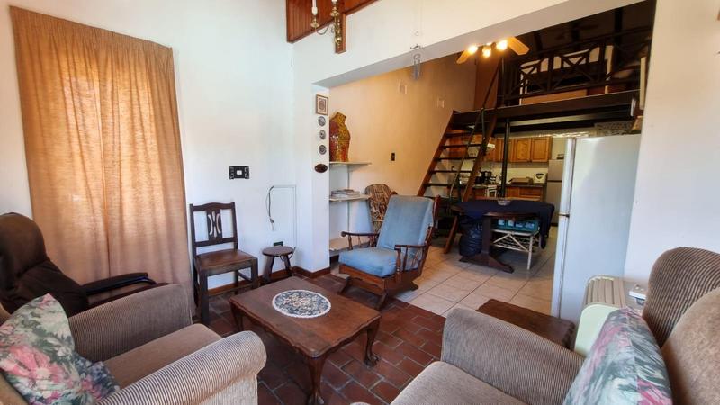 5 Bedroom Property for Sale in Uvongo KwaZulu-Natal