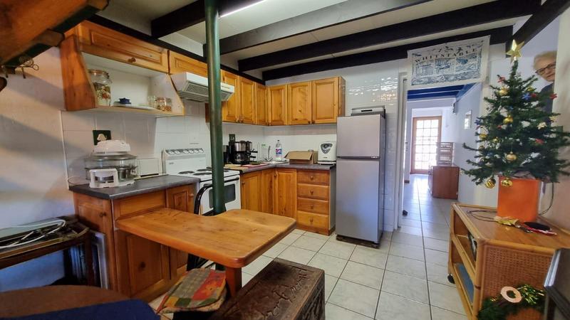 5 Bedroom Property for Sale in Uvongo KwaZulu-Natal