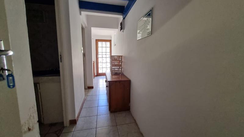 5 Bedroom Property for Sale in Uvongo KwaZulu-Natal