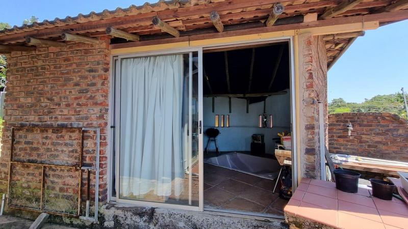 5 Bedroom Property for Sale in Uvongo KwaZulu-Natal
