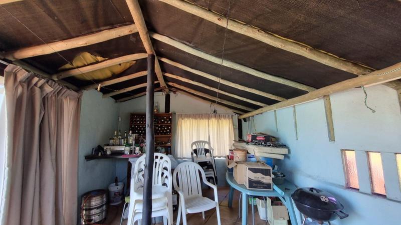 5 Bedroom Property for Sale in Uvongo KwaZulu-Natal