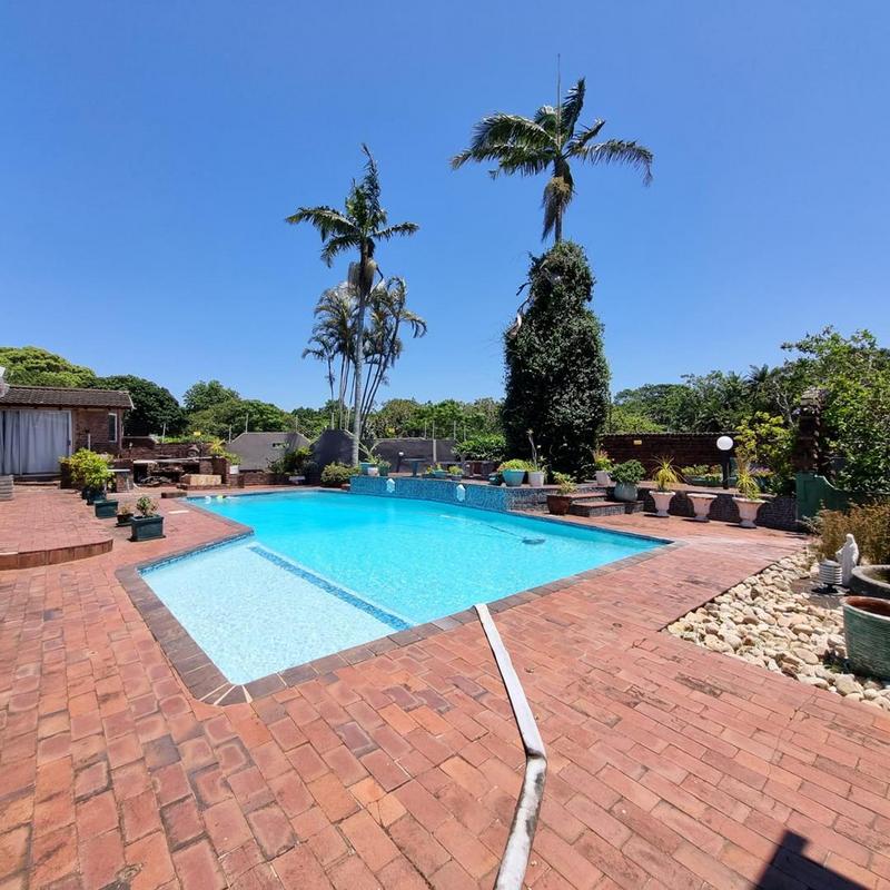 5 Bedroom Property for Sale in Uvongo KwaZulu-Natal