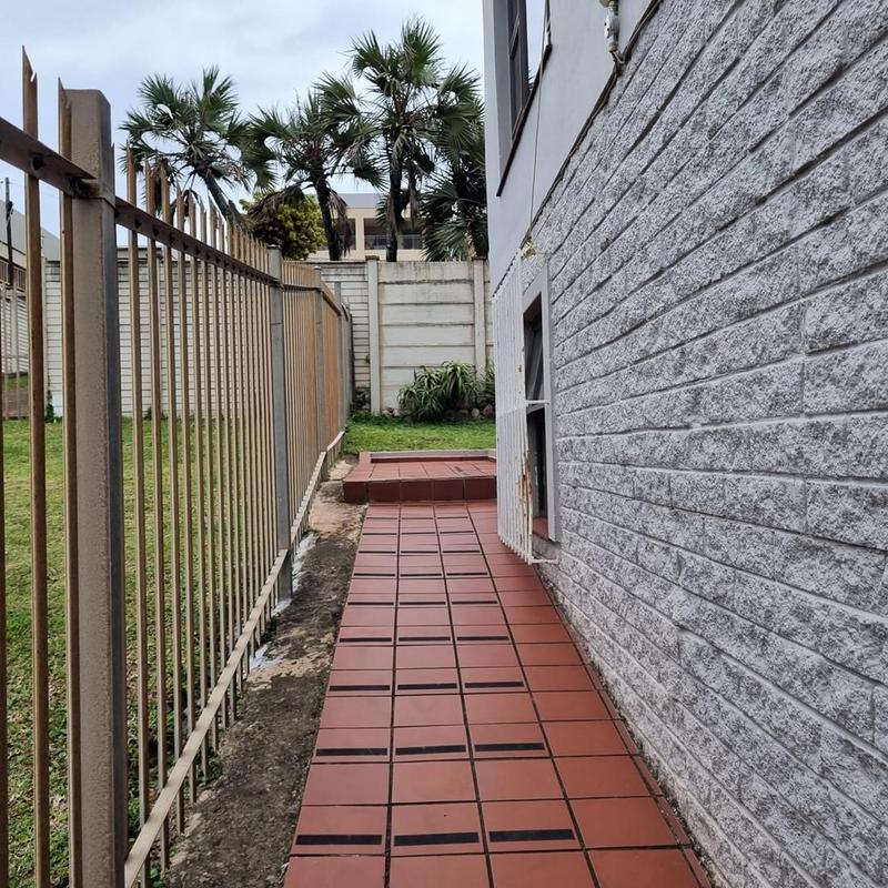 2 Bedroom Property for Sale in St Michaels On Sea KwaZulu-Natal