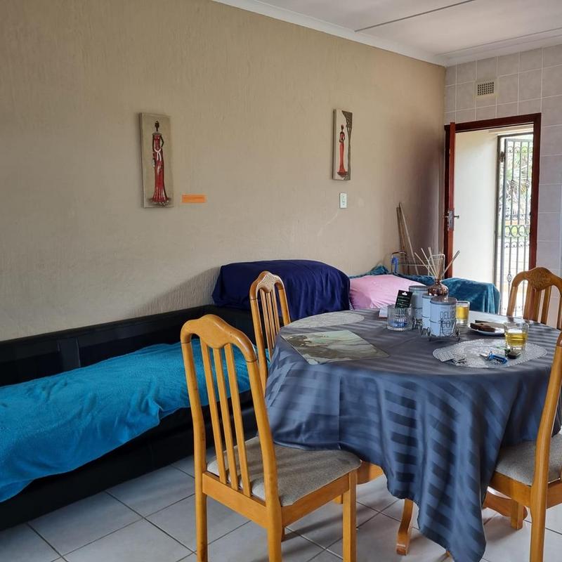 2 Bedroom Property for Sale in St Michaels On Sea KwaZulu-Natal
