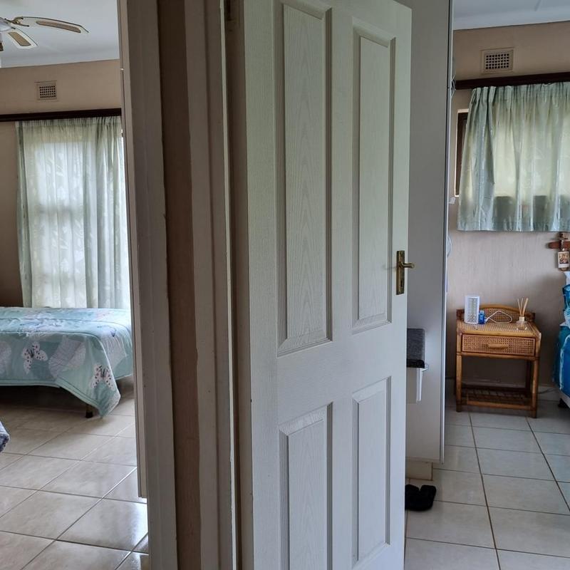 2 Bedroom Property for Sale in St Michaels On Sea KwaZulu-Natal