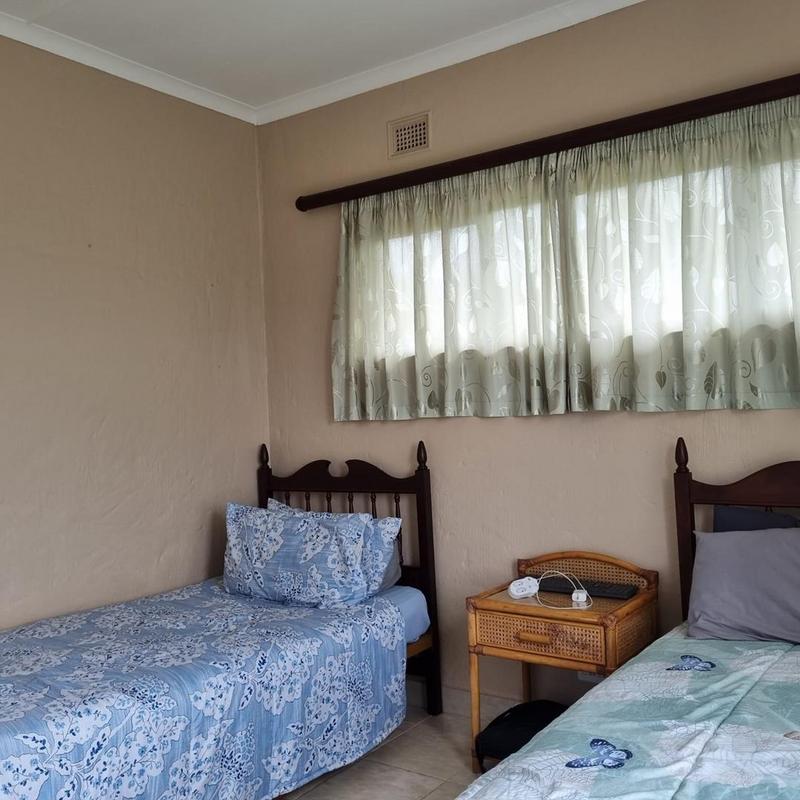 2 Bedroom Property for Sale in St Michaels On Sea KwaZulu-Natal