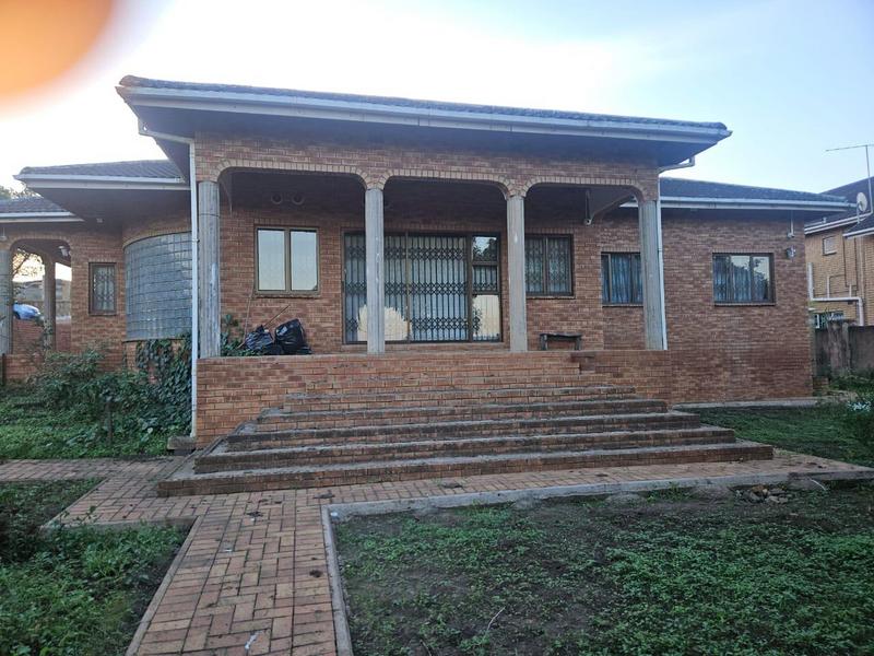 5 Bedroom Property for Sale in Gandhis Hill KwaZulu-Natal