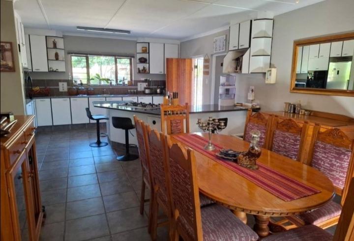 7 Bedroom Property for Sale in Birdswood KwaZulu-Natal
