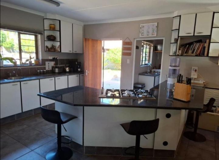 7 Bedroom Property for Sale in Birdswood KwaZulu-Natal