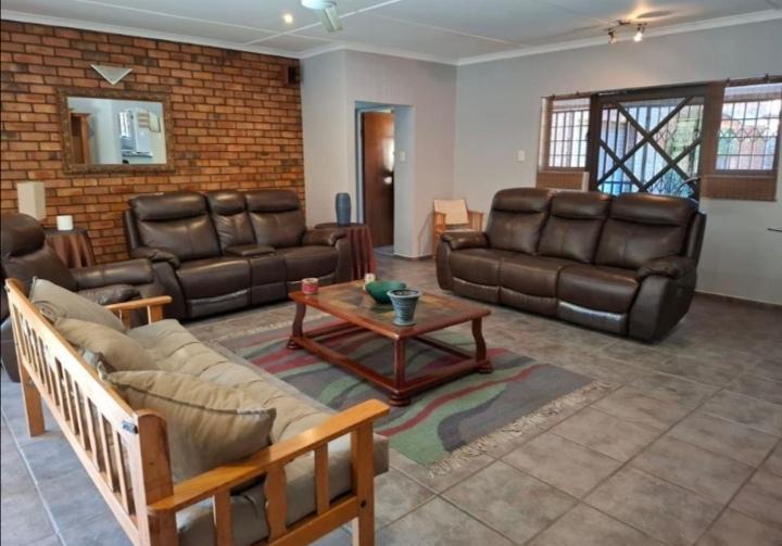 7 Bedroom Property for Sale in Birdswood KwaZulu-Natal