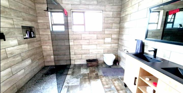 7 Bedroom Property for Sale in Birdswood KwaZulu-Natal