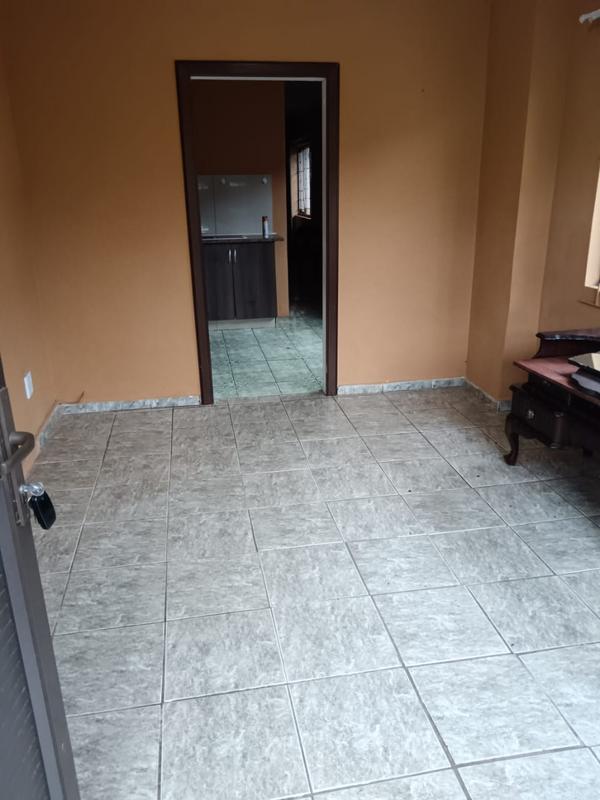 To Let 1 Bedroom Property for Rent in Kenville KwaZulu-Natal