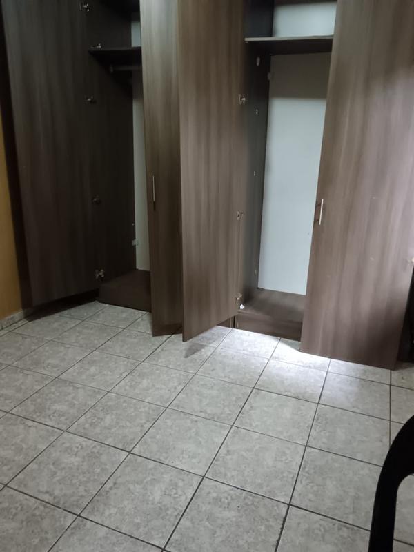 To Let 1 Bedroom Property for Rent in Kenville KwaZulu-Natal