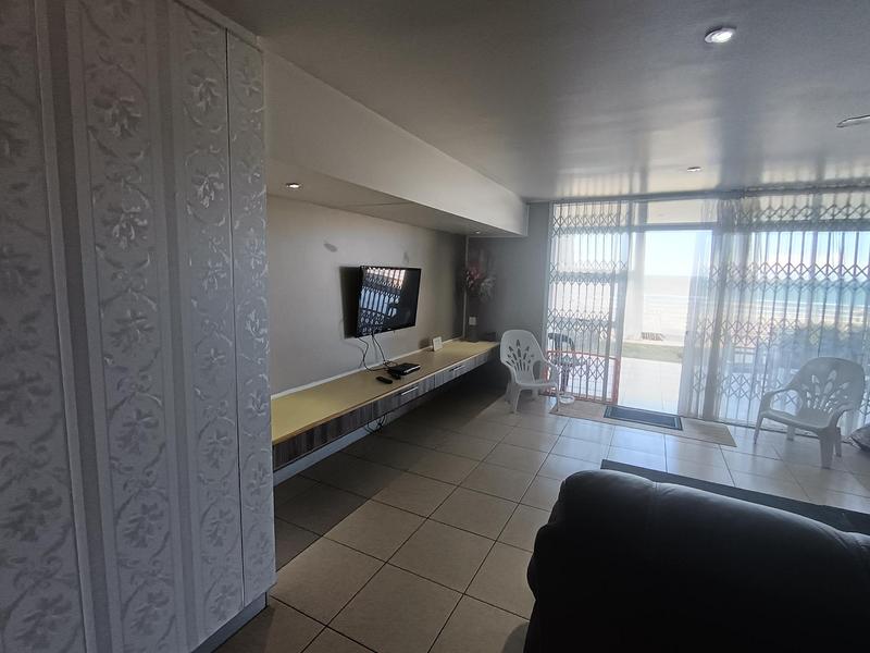 To Let 3 Bedroom Property for Rent in Margate Beach KwaZulu-Natal