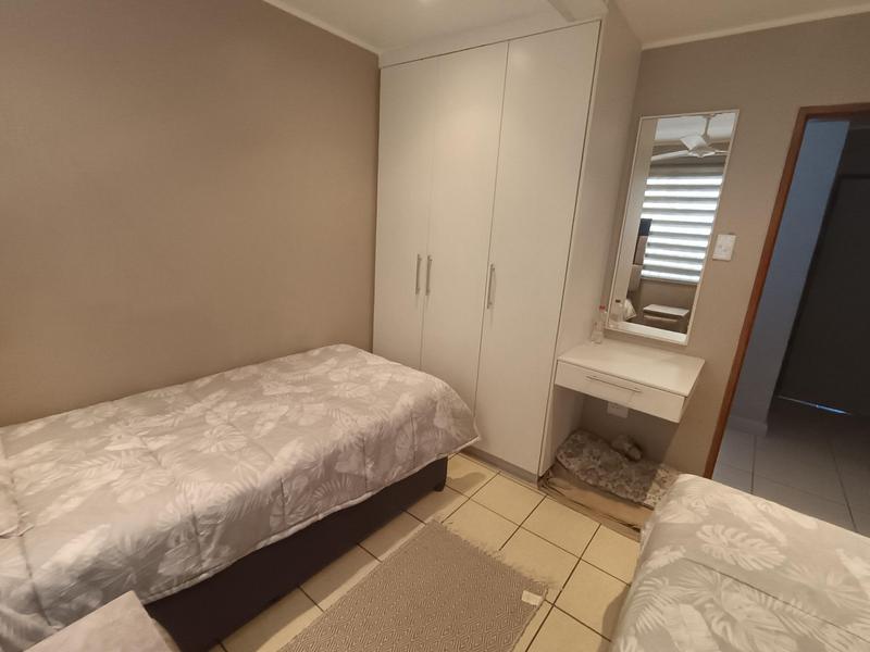 To Let 3 Bedroom Property for Rent in Margate Beach KwaZulu-Natal