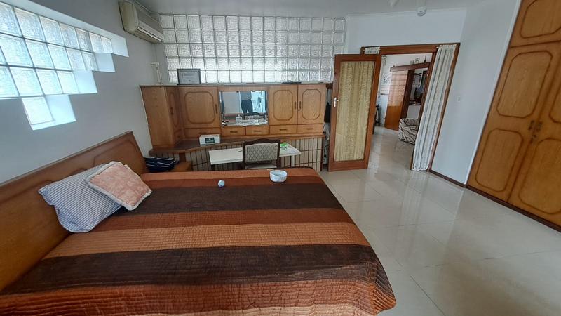 5 Bedroom Property for Sale in Overport KwaZulu-Natal