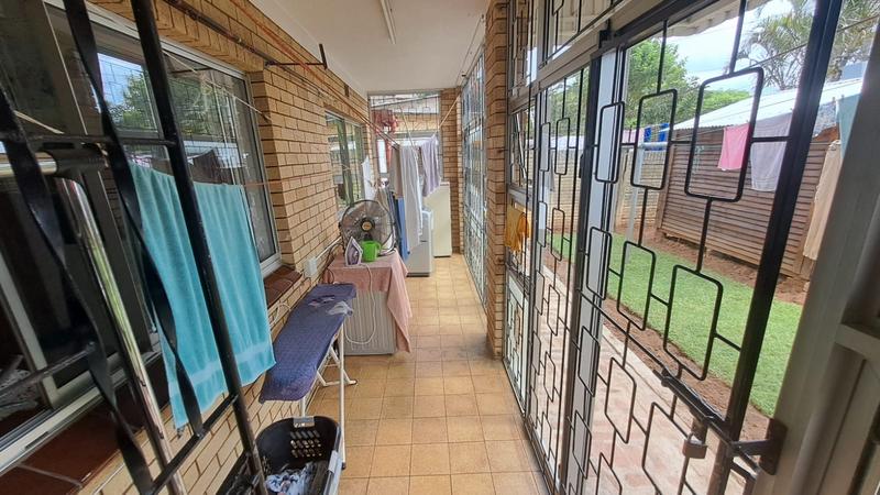 5 Bedroom Property for Sale in Overport KwaZulu-Natal