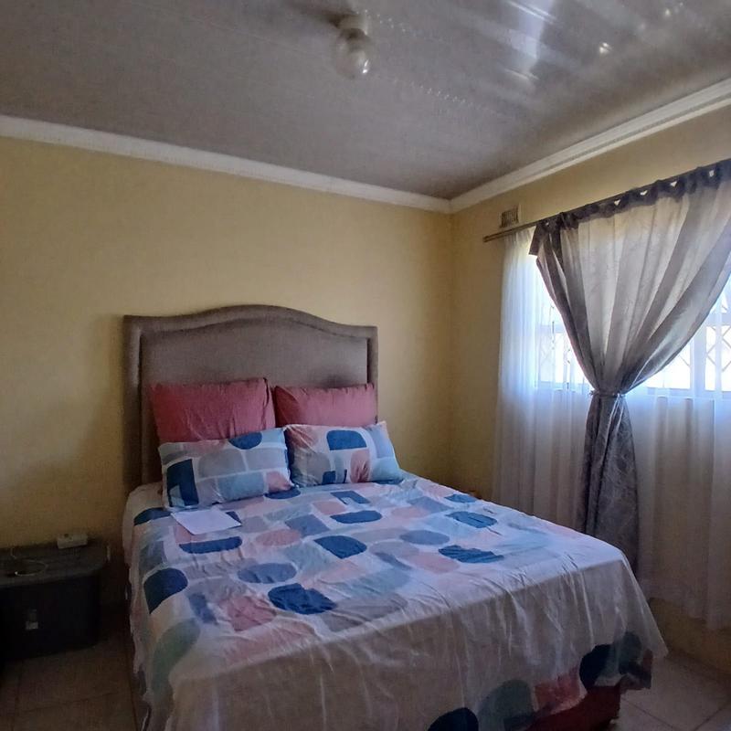 2 Bedroom Property for Sale in Umlazi KwaZulu-Natal