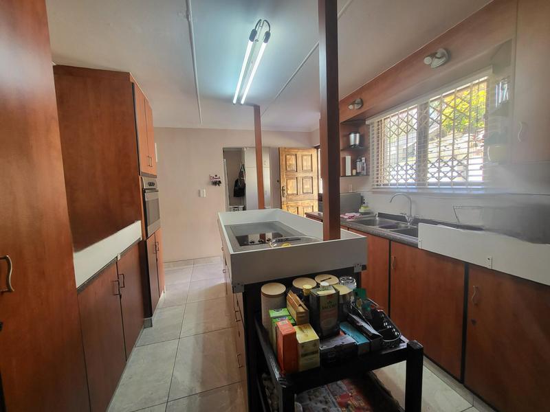 4 Bedroom Property for Sale in Parkgate KwaZulu-Natal