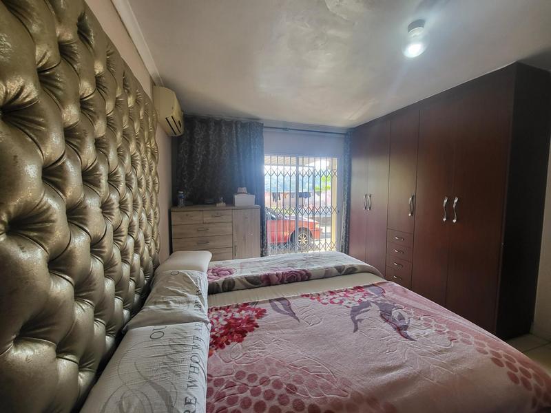 4 Bedroom Property for Sale in Parkgate KwaZulu-Natal