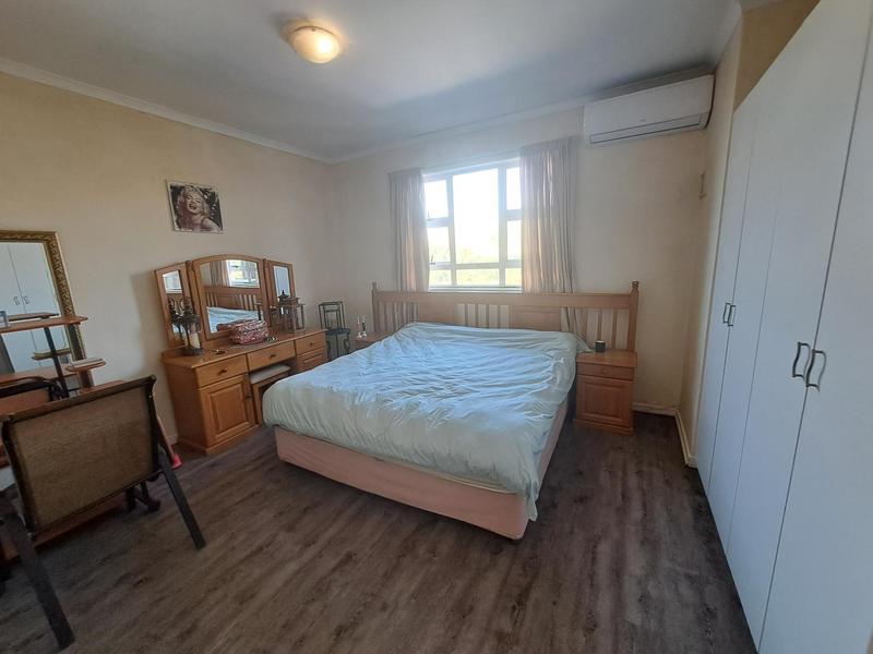 3 Bedroom Property for Sale in Westbrook KwaZulu-Natal