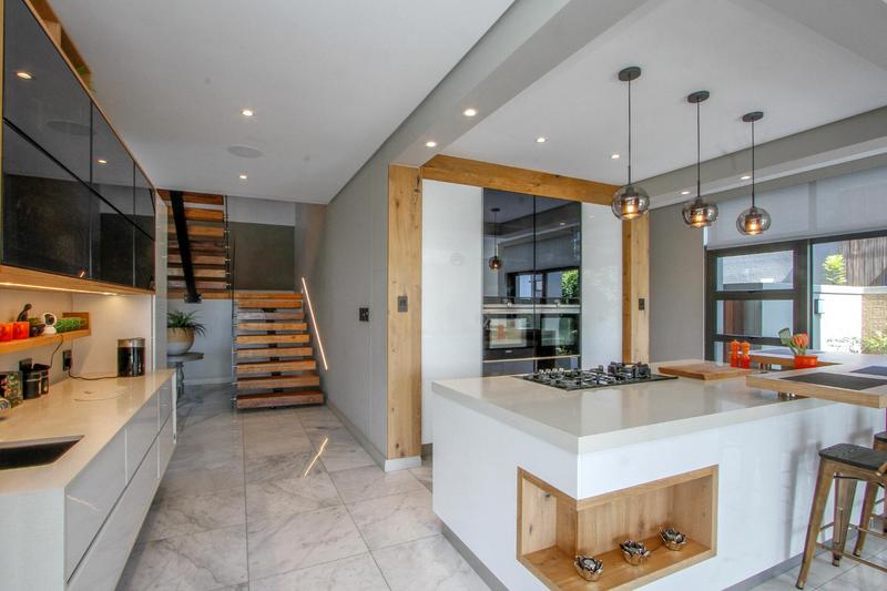5 Bedroom Property for Sale in Umhlanga Ridge KwaZulu-Natal