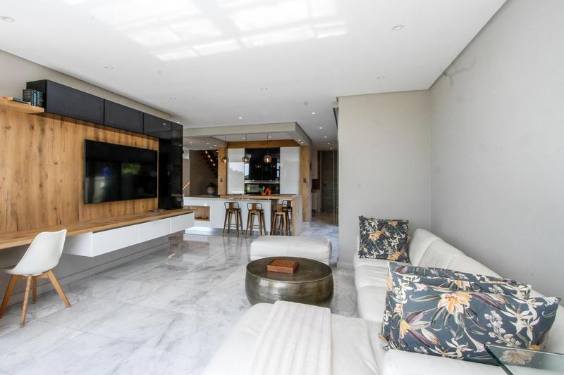 5 Bedroom Property for Sale in Umhlanga Ridge KwaZulu-Natal