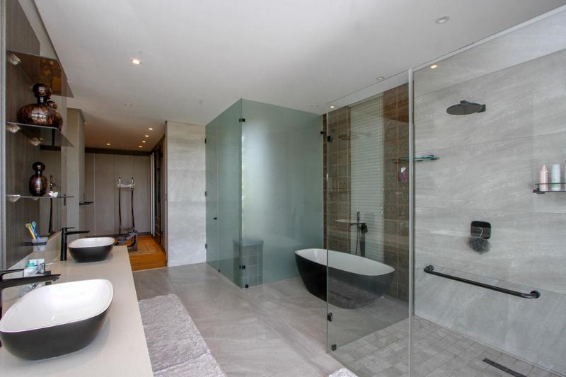 5 Bedroom Property for Sale in Umhlanga Ridge KwaZulu-Natal