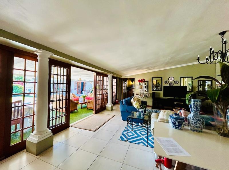 5 Bedroom Property for Sale in Ballitoville KwaZulu-Natal