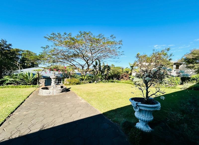 5 Bedroom Property for Sale in Ballitoville KwaZulu-Natal