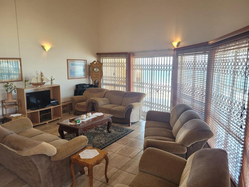 To Let 3 Bedroom Property for Rent in Uvongo Beach KwaZulu-Natal