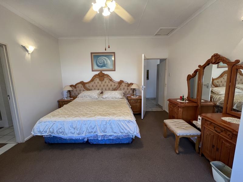 To Let 3 Bedroom Property for Rent in Uvongo Beach KwaZulu-Natal