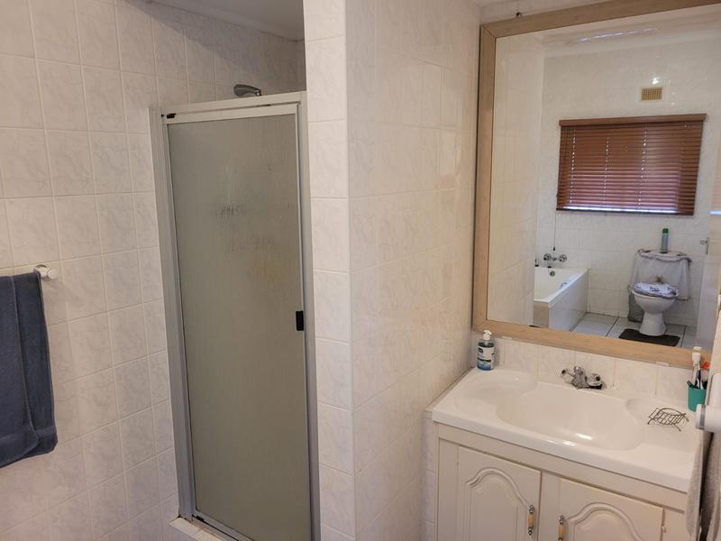 To Let 3 Bedroom Property for Rent in Uvongo Beach KwaZulu-Natal